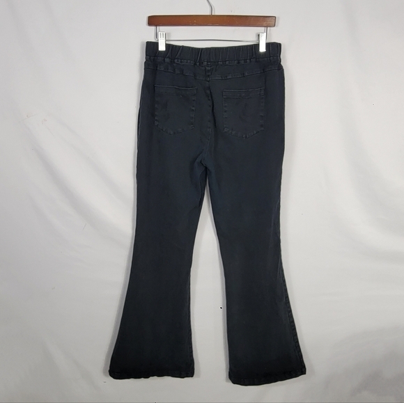 Women's XL/1XL Black Boutique Flare pants - Picture 2 of 6